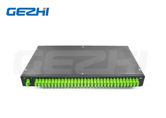 1X8 1X16 ไฟเบอร์ PLC Splitter Rack Mount สําหรับเครือข่ายออทติก passive